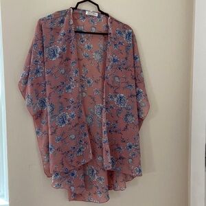Women’s size medium floral open kimono
